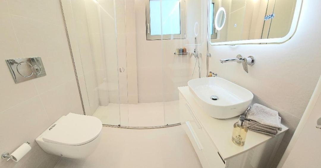 Filothei Luxury Apartment 110M2 Atene Esterno foto